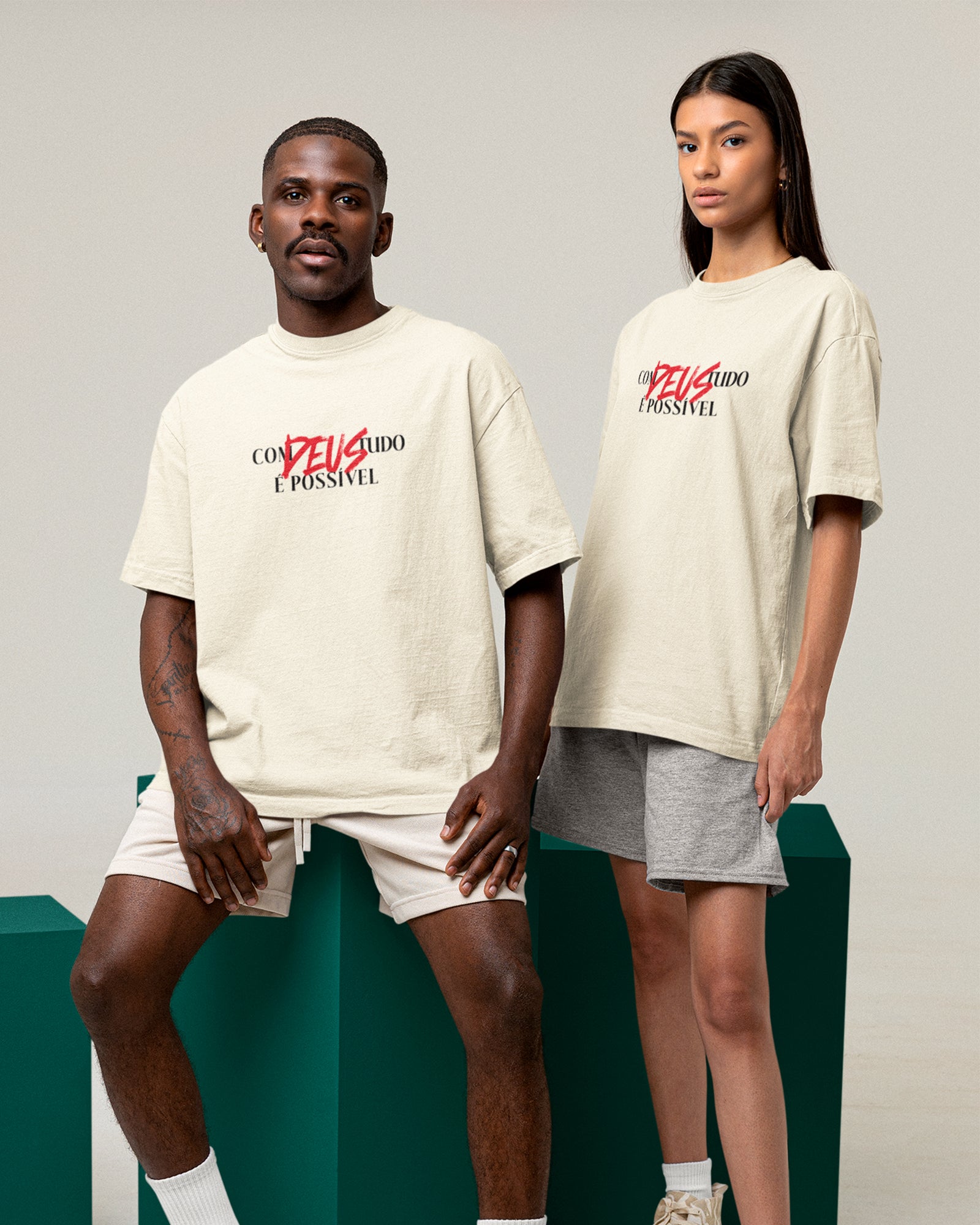 Camiseta de Algodão Com Deus Tudo É Possivel