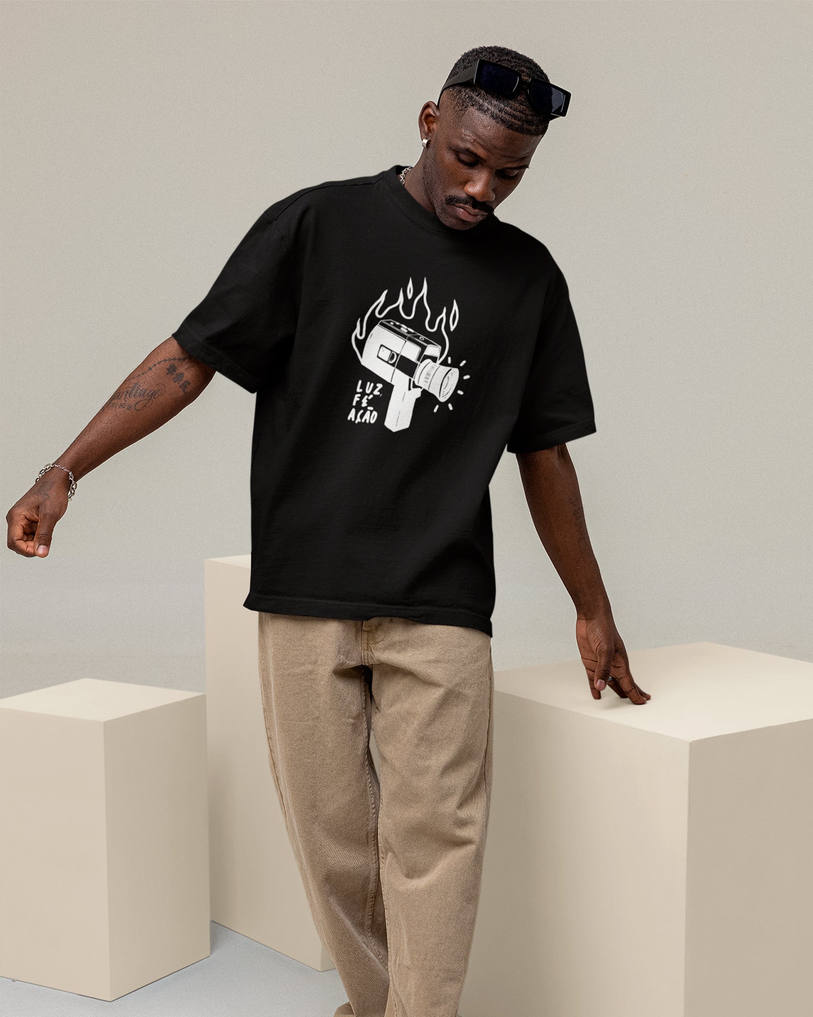 Camiseta de Algodão Luz Fé Ação