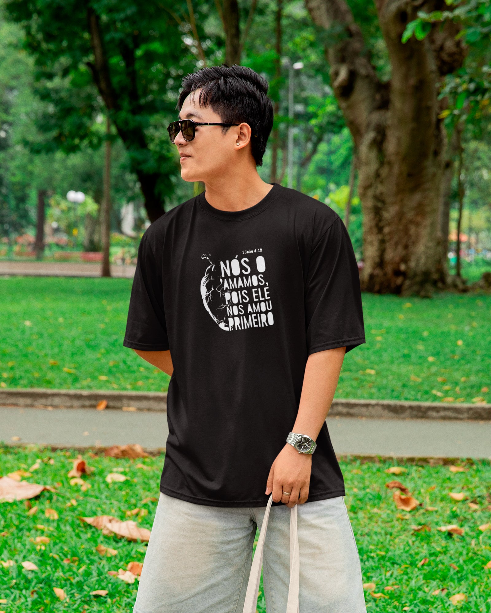 Camiseta de Algodão Nós O Amamos