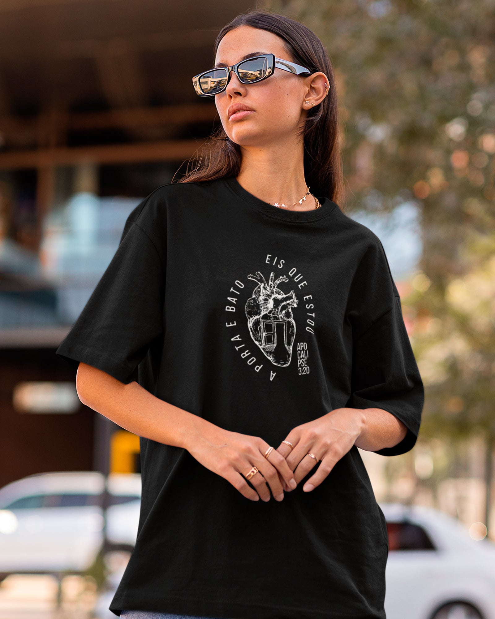 Camiseta de Algodão Eis Que Estou A Porta E Bato