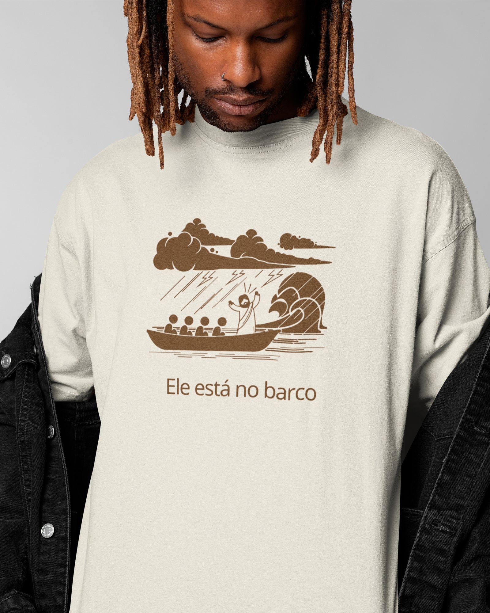 Camiseta de Algodão Ele Está No Barco