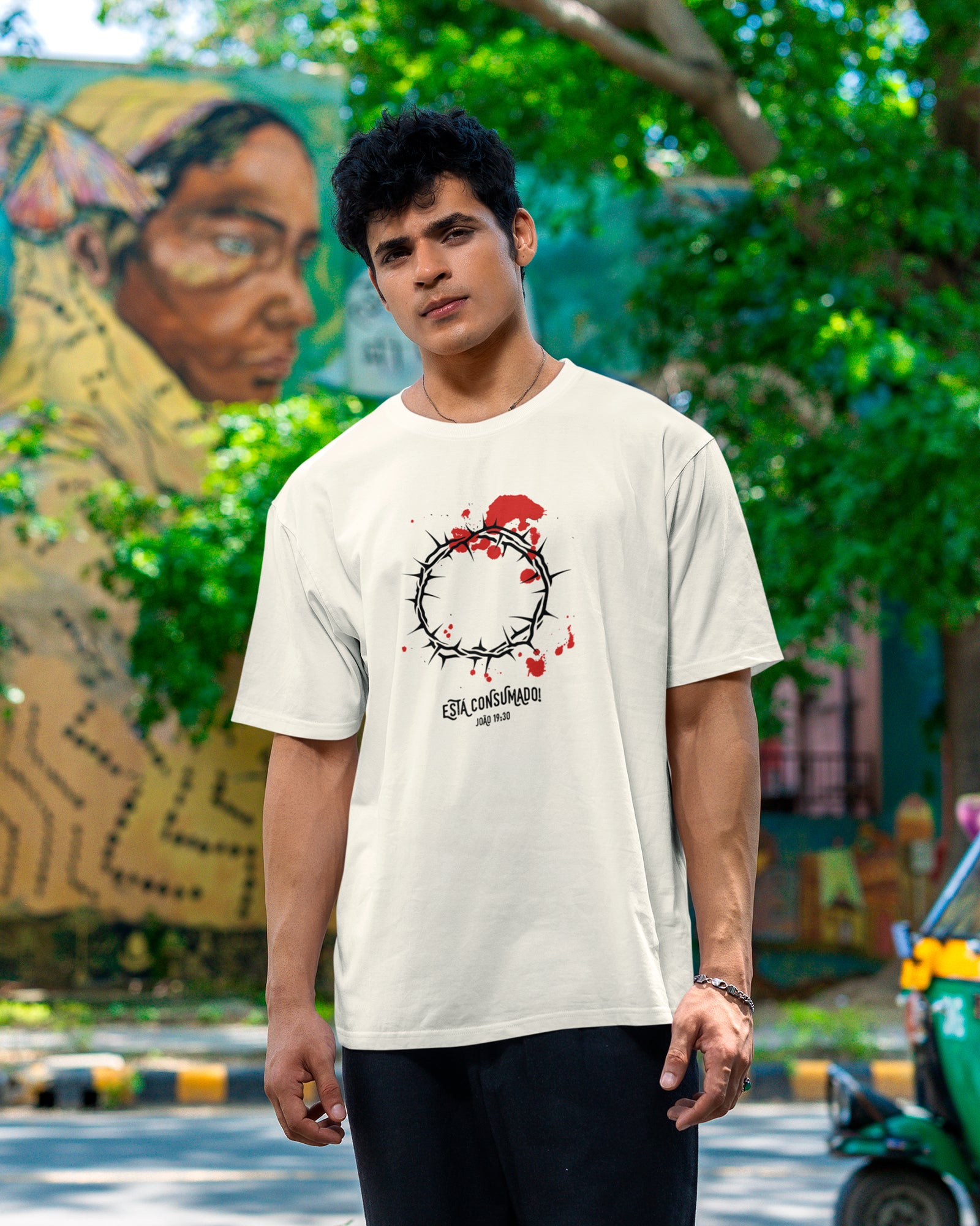 Camiseta de Algodão Esta Consumado