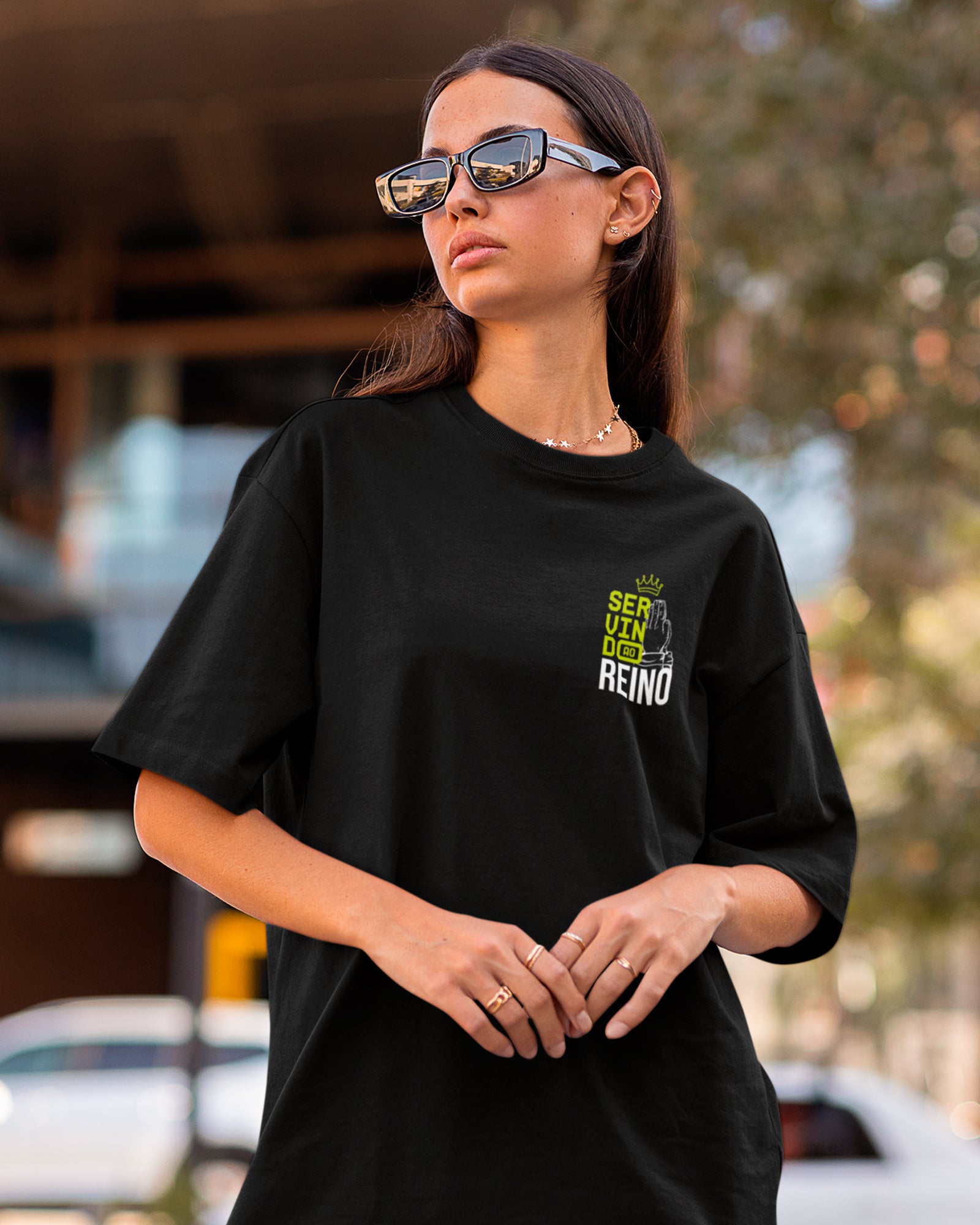 Camiseta de Algodão Servindo Ao Reino