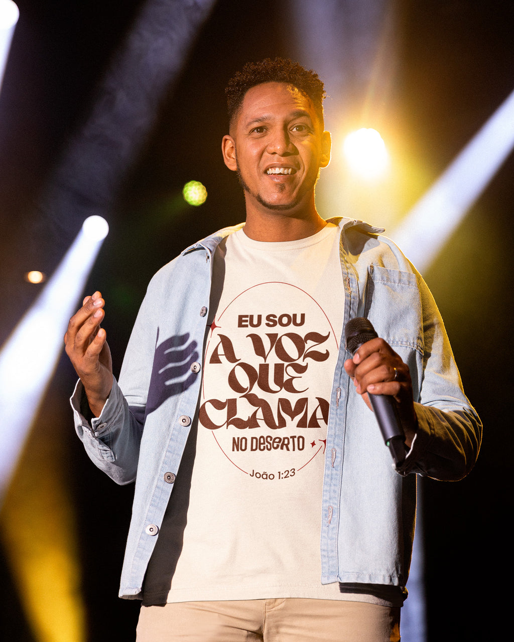 Camiseta de Algodão Eu Sou A Voz Que Clama No Deserto