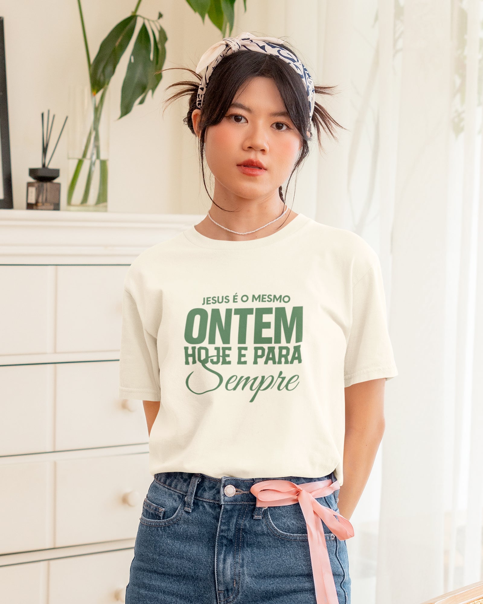 Camiseta de Algodão Jesus É O Mesmo